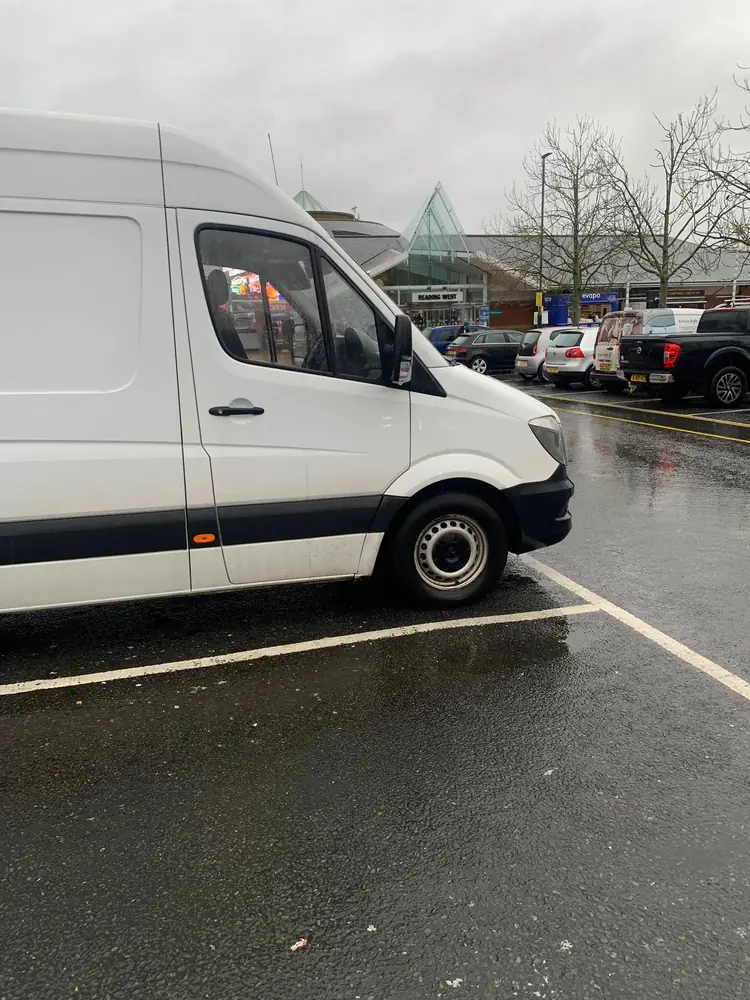 London Moverz Sprinter van on a wet morning